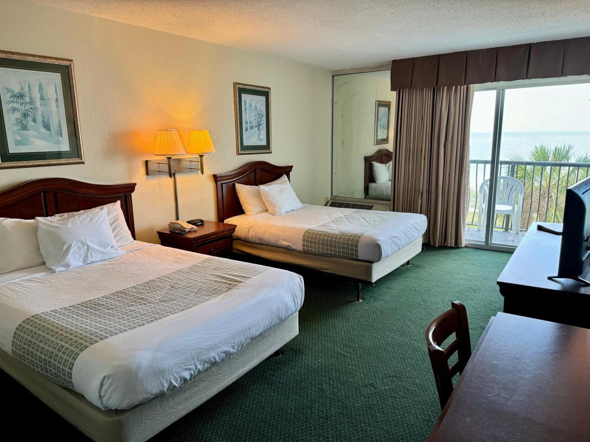 Boardwalk Beach Resort Myrtle Beach Exterior photo