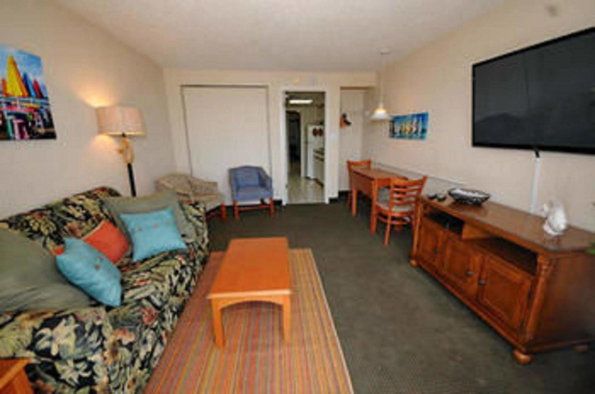Boardwalk Beach Resort Myrtle Beach Exterior photo